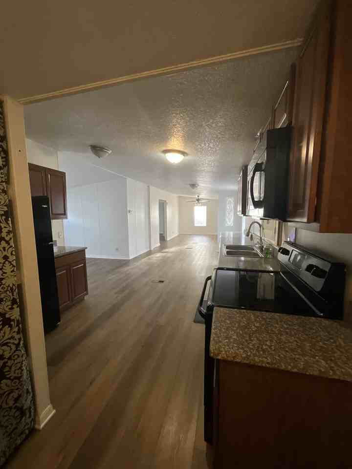 1641 Ridge Dr #NA - Photo 3 of 33