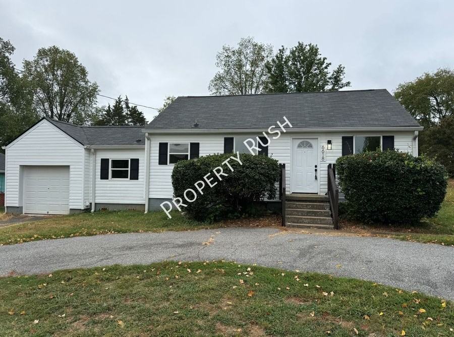 6618 Shallowford Rd - Photo 3 of 34