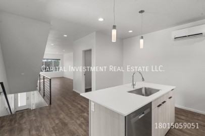 1689 S West Temple #101 - Photo 3 of 22