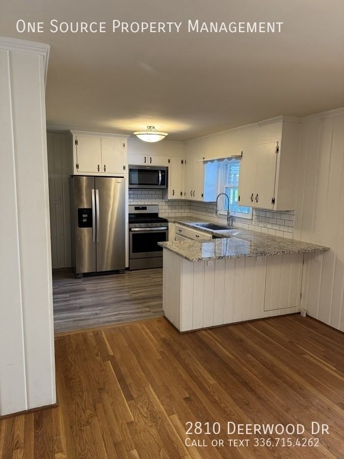 2810 Deerwood Dr - Photo 5 of 28