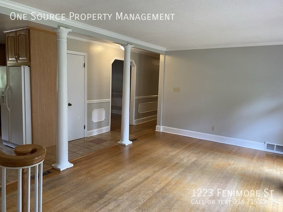 1223 Fenimore St - Photo 2 of 10