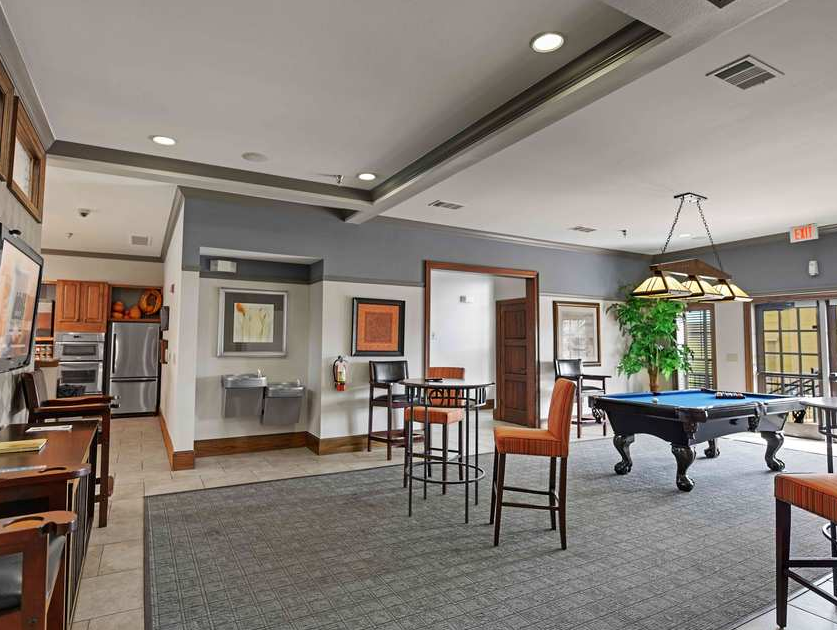 12601 Galleria Cir - Photo 4 of 10