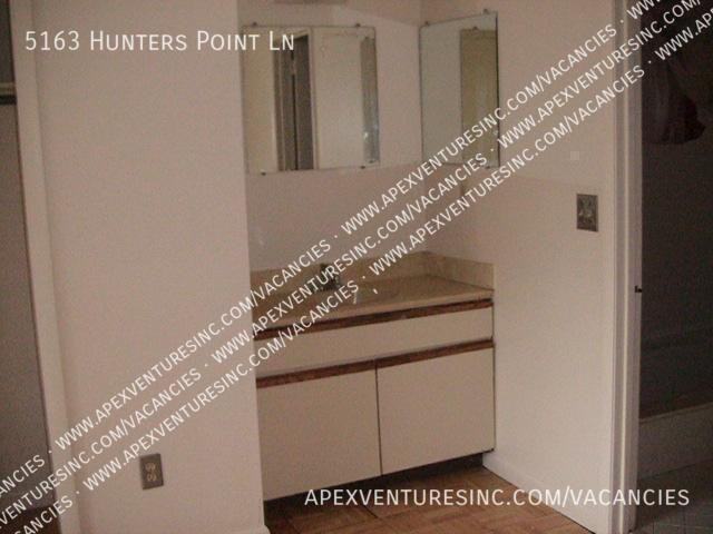5163 Hunters Point Ln - Photo 6 of 9