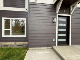 featured image of 3925 E 32nd Ave #3