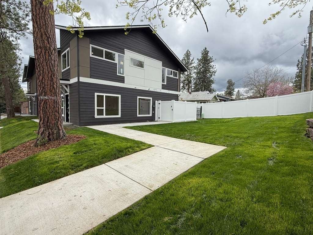 3925 E 32nd Ave #4 - Photo 2 of 29