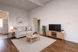 1433 25th St #6 - Photo 1 of 1