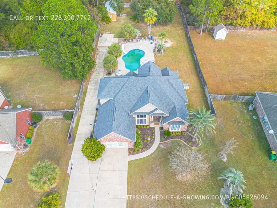 1713 Shelby Ln - Photo 3 of 31