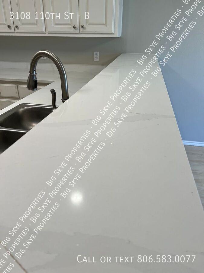 3108 110th St #B - Photo 2 of 11