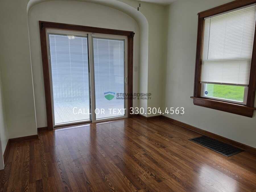 1717 Bedford Ave Sw - Photo 7 of 28