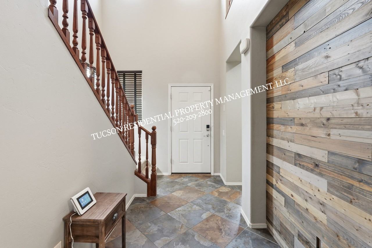 10568 E Desert Drifter Pl #1 - Photo 4 of 27