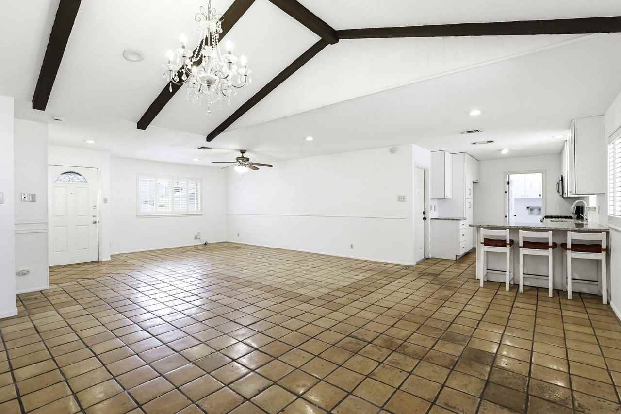 6118 Forest View St #1 - Photo 6 of 17