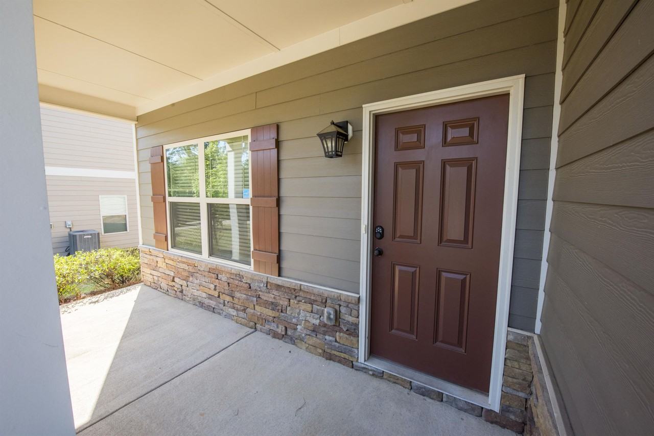 1177 Weatherford St #NA - Photo 2 of 20