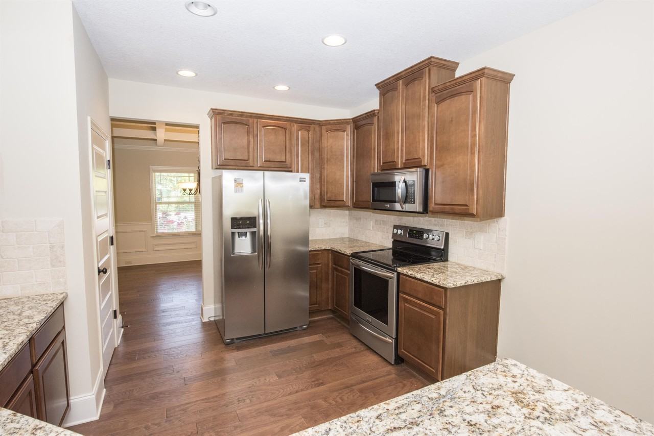 1177 Weatherford St #NA - Photo 5 of 20