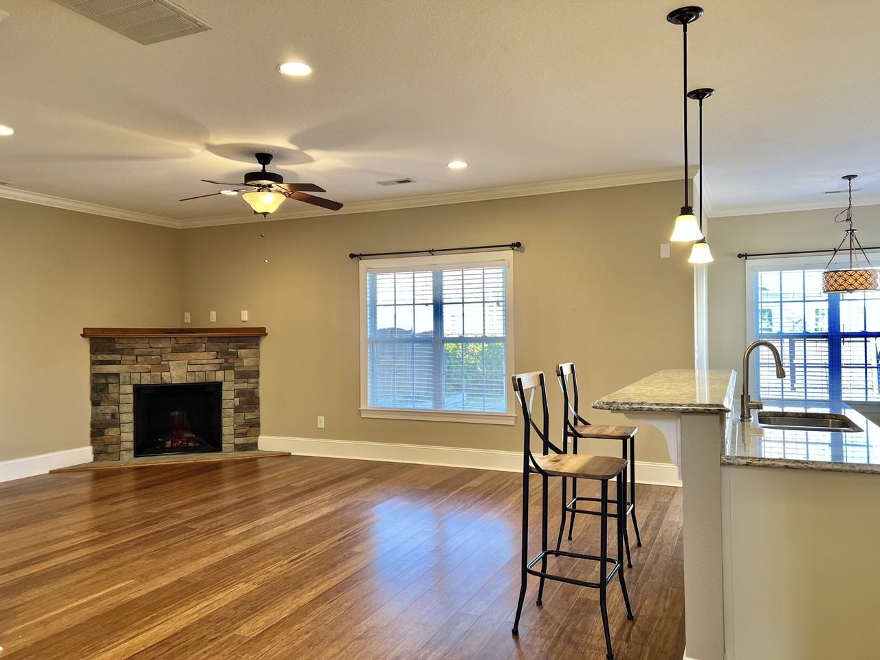 2000 Croyden CircleUnit B #B - Photo 4 of 30