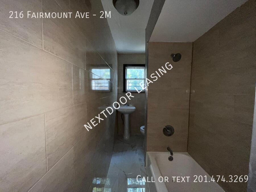 216 Fairmount Ave #2M - Photo 2 of 6