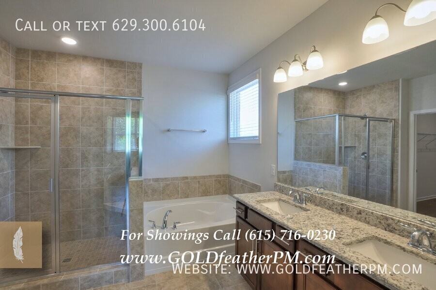 8019 Forest Hills Dr - Photo 5 of 30