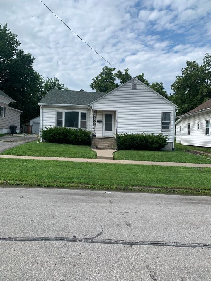 705 Taylor St - Photo 2 of 22