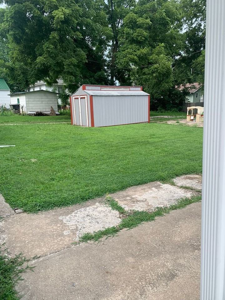 705 Taylor St - Photo 4 of 22