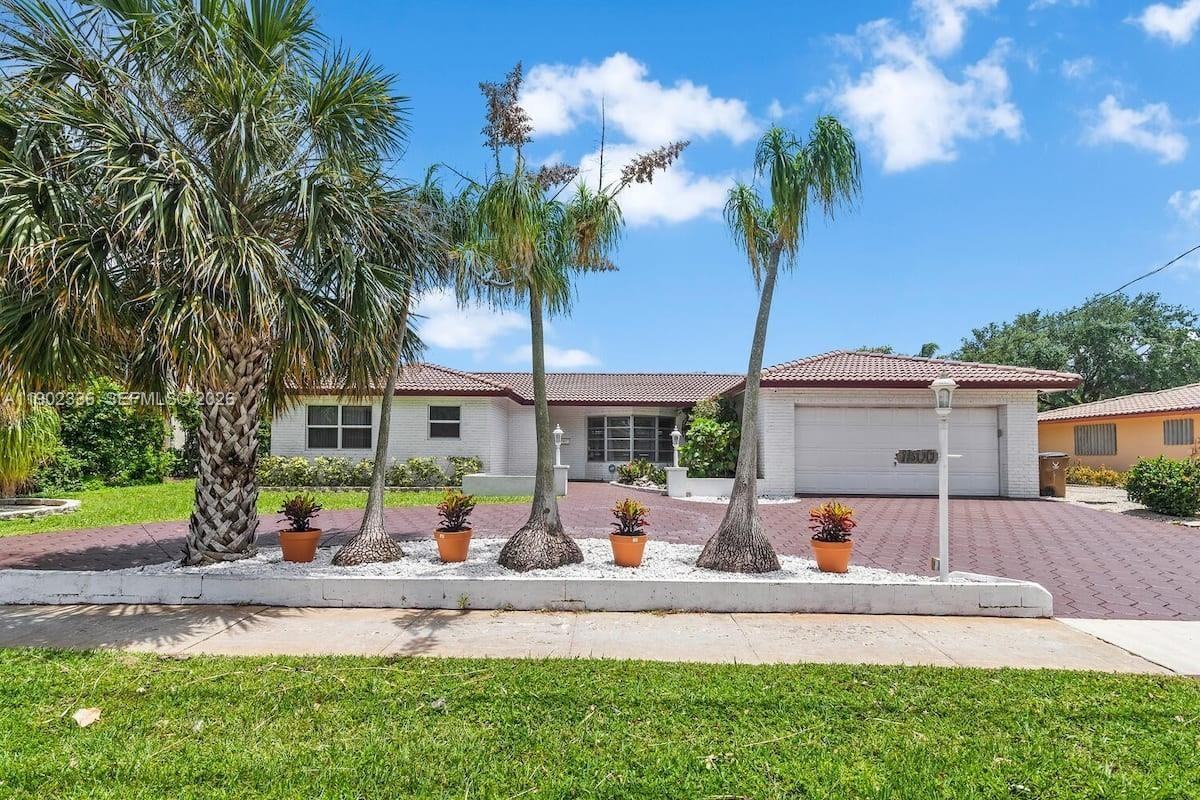 1500 Northwest 45th Street - Photo 2 of 23