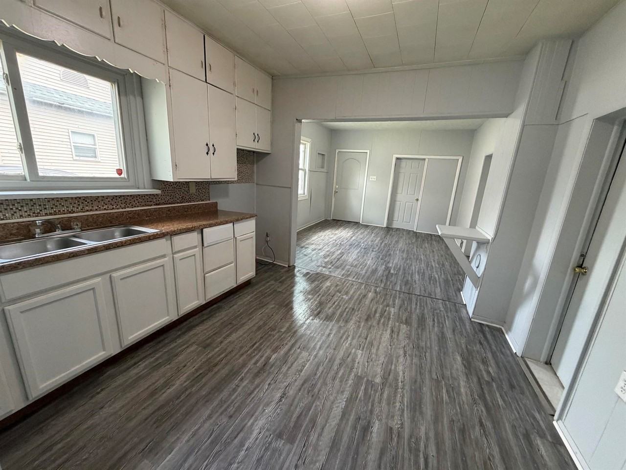 36 S Griffin St #S - Photo 3 of 13