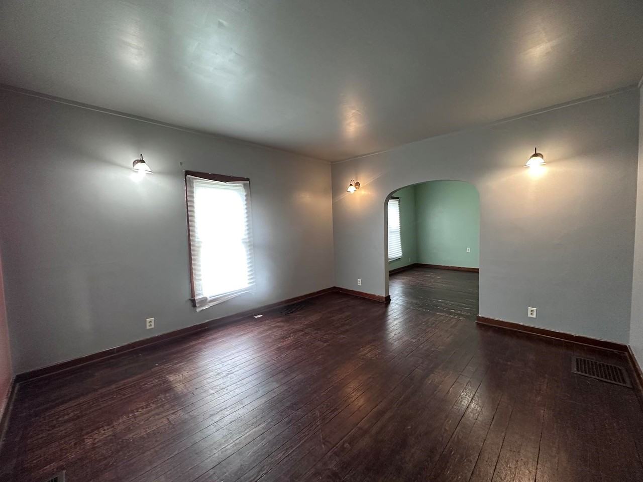 101 S Buchanan St - Photo 7 of 18