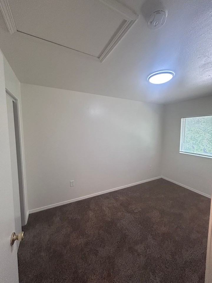 10811 W Ustick Rd #103 - Photo 7 of 12