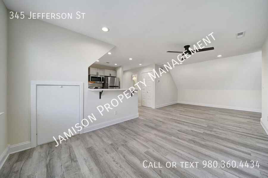 345 Jefferson St - Photo 6 of 21