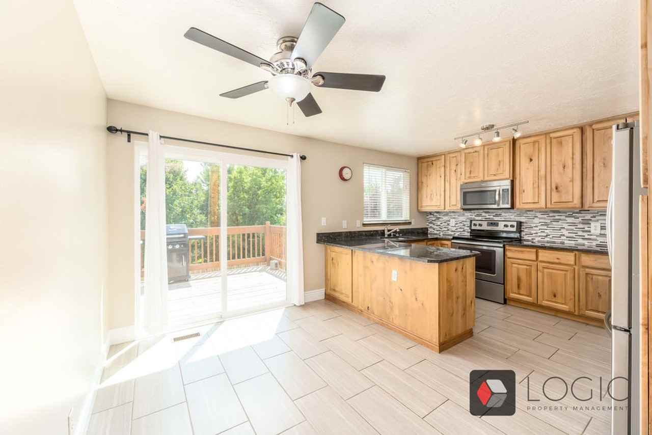 835 W 2400 N - Photo 7 of 19