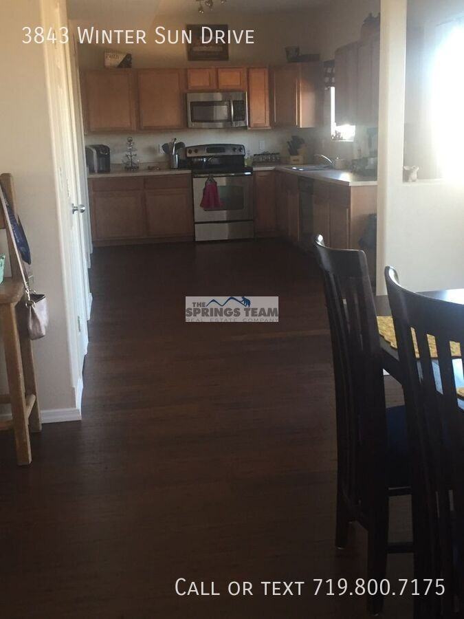 3843 Winter Sun Dr - Photo 3 of 9