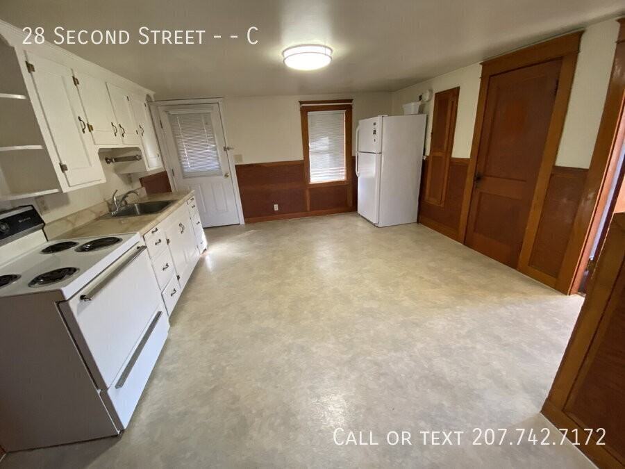 28 2nd St #C - Photo 2 of 17