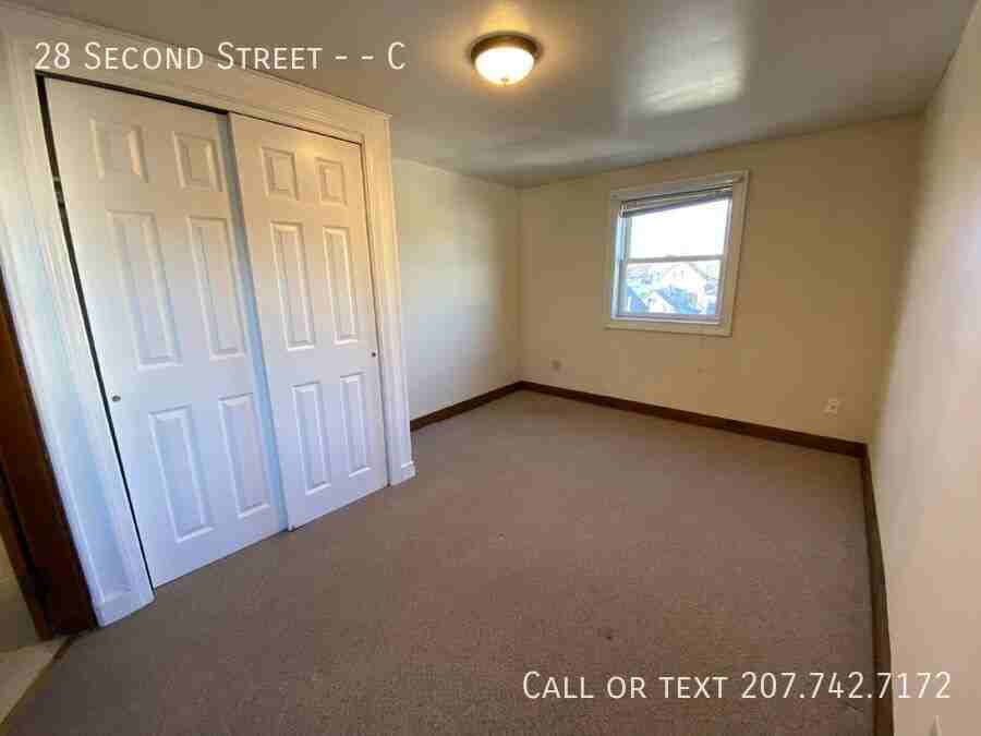 28 2nd St #C - Photo 6 of 17