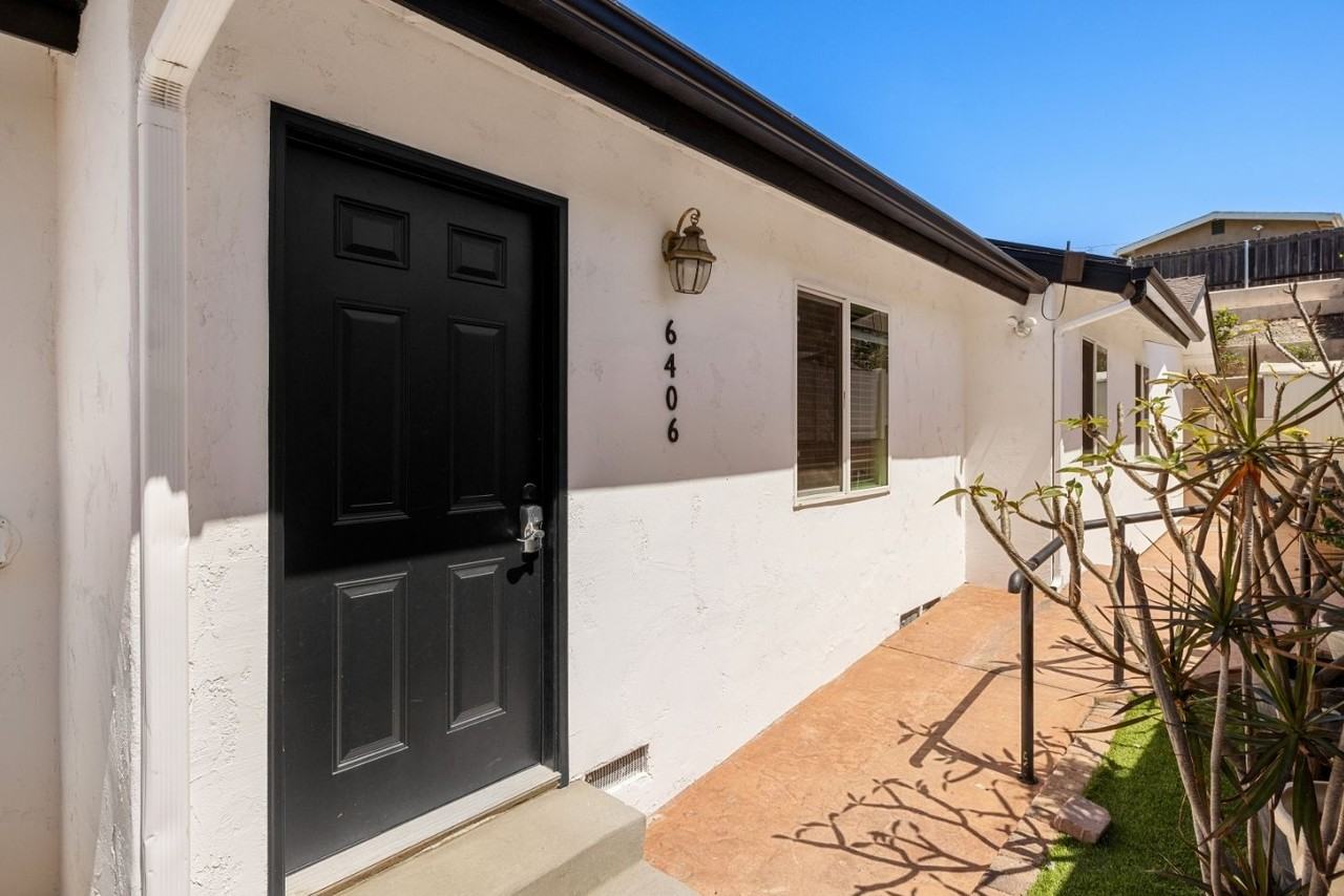 6406 Shane Pl #6406 - Photo 4 of 40