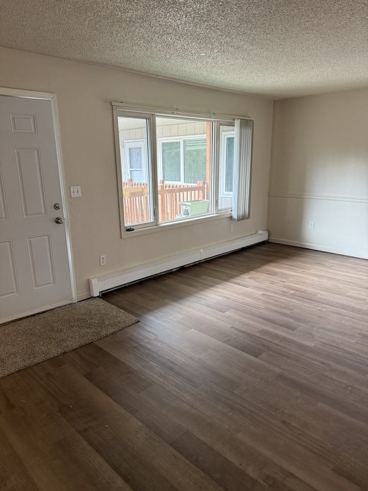 100 B St #9 - Photo 2 of 15