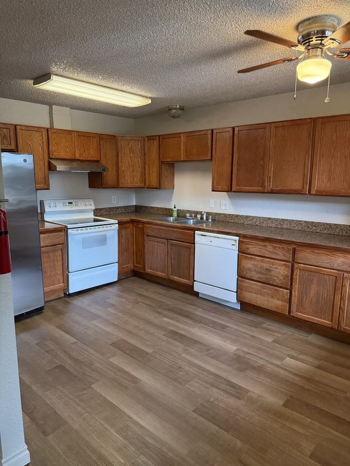 100 B St #9 - Photo 6 of 15