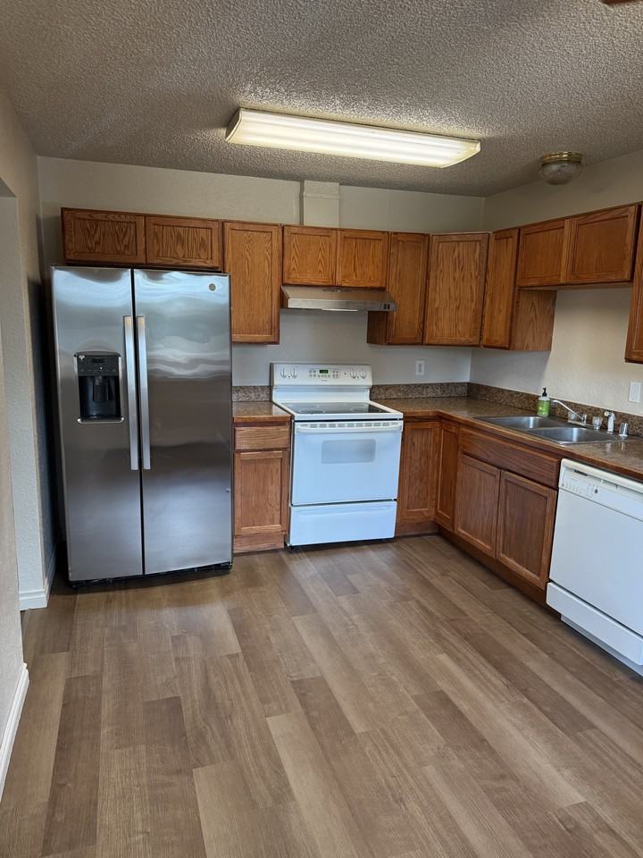 100 B St #9 - Photo 7 of 15