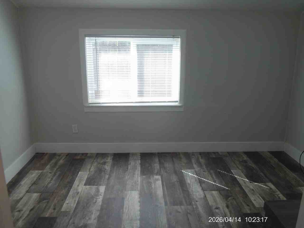 927 Virginia Street - 927 1/2 Virginia Street - Photo 3 of 7