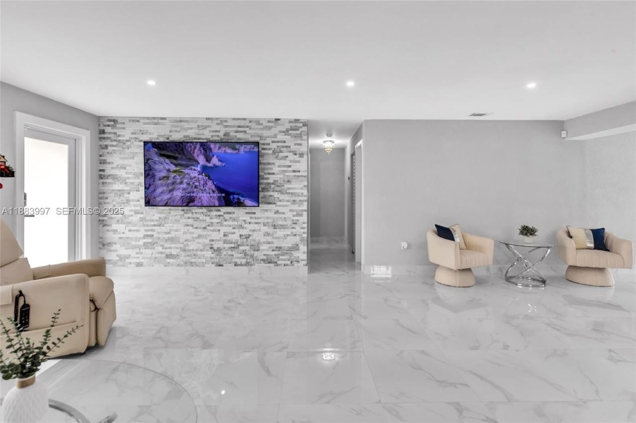 29928 Southwest 159th Drive #0 - Photo 2 of 32