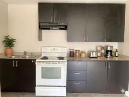 featured image of 3206 Hill Crest Dr #NA