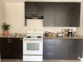 3206 Hill Crest Dr #NA - Photo 1 of 1