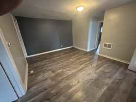 17 Buffalo St #B - Photo 1 of 1