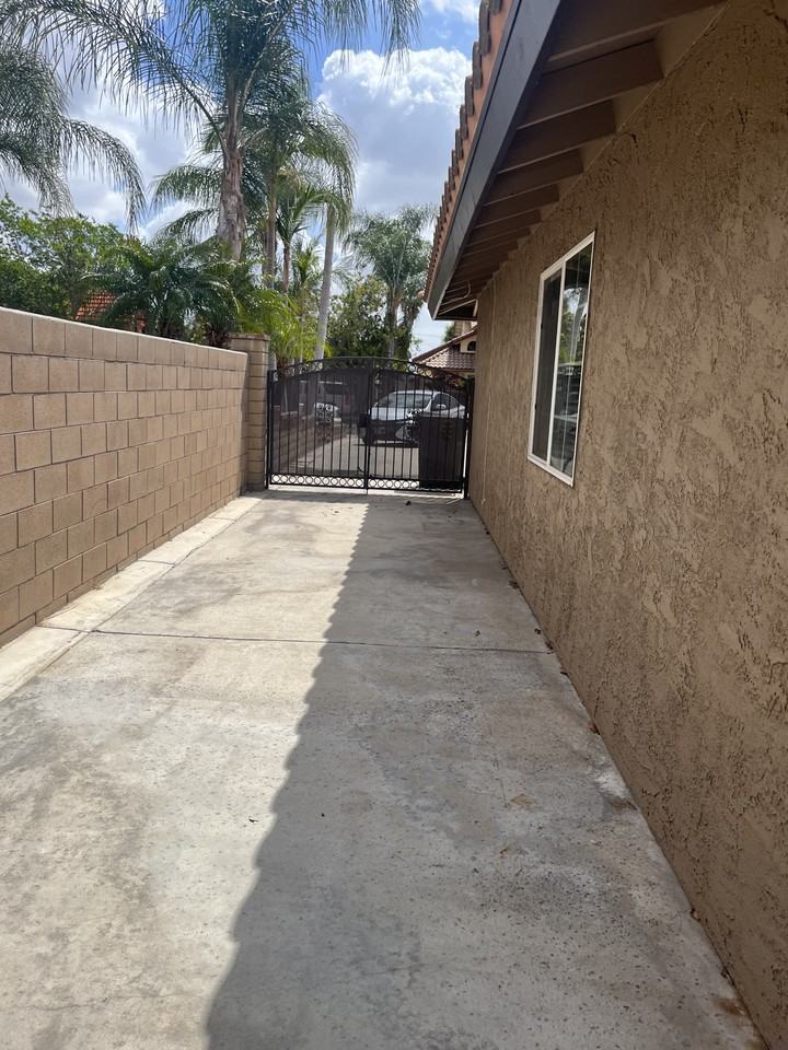 965 Latham St #NA - Photo 6 of 10