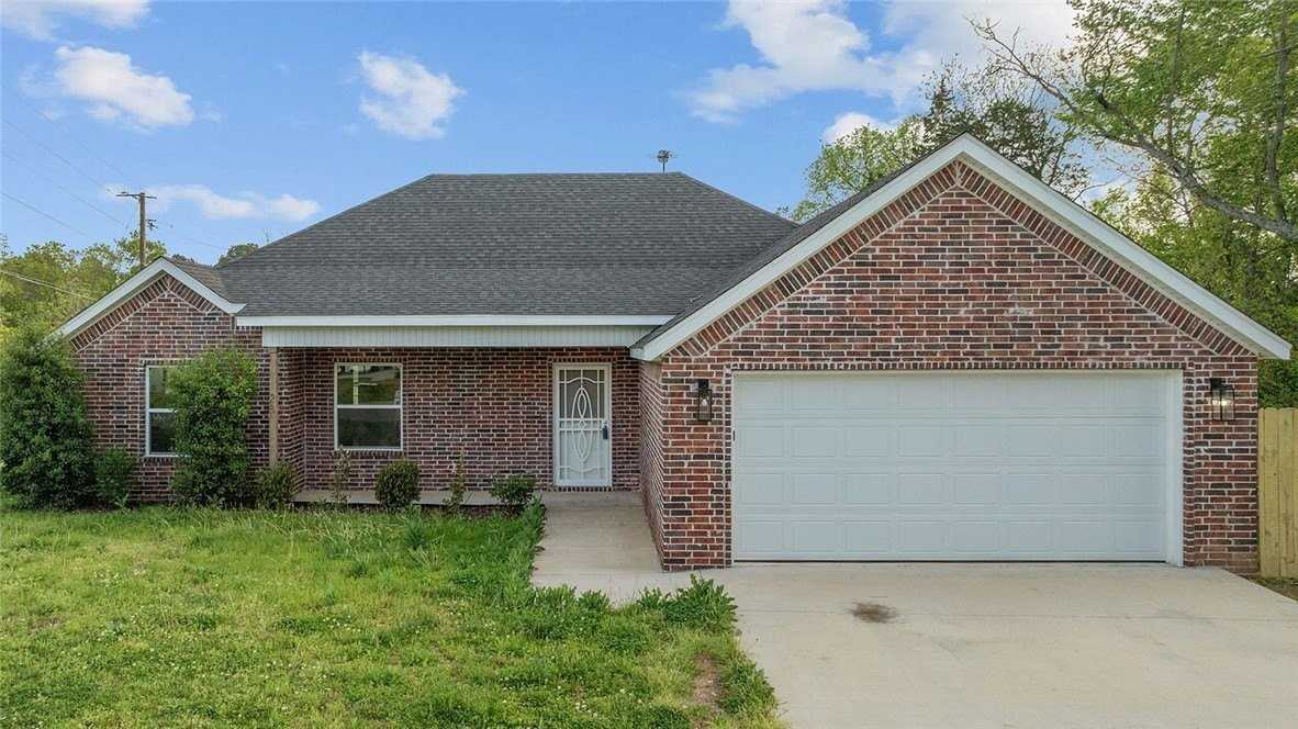 28 Kincardine Dr - Photo 2 of 30