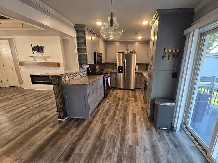 2307 Beth Ln - Photo 3 of 16