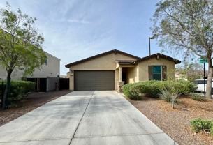 21415 W Holly St #1 - Photo 1 of 1