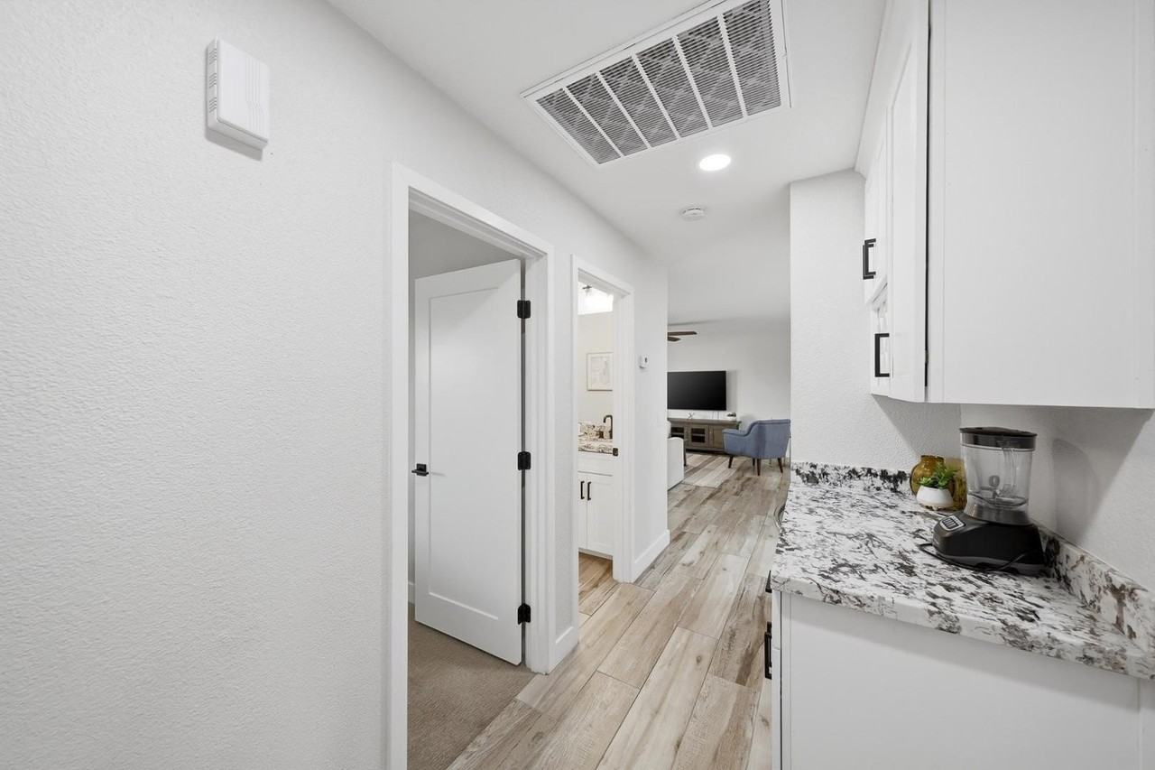 10320 W Sierra Dawn Dr - Photo 7 of 30