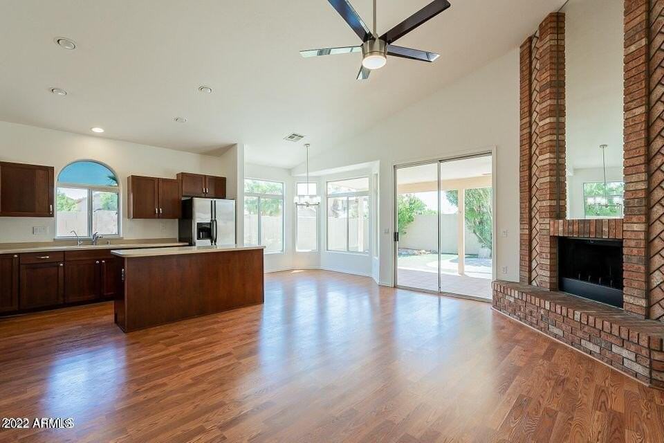 2690 N 138th Ave - Photo 2 of 19