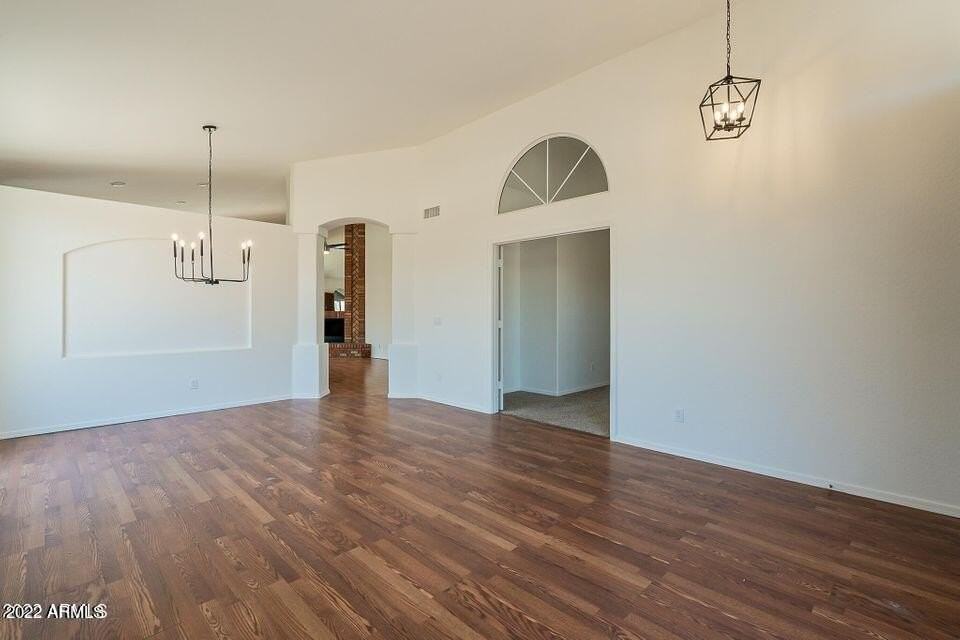 2690 N 138th Ave - Photo 4 of 19