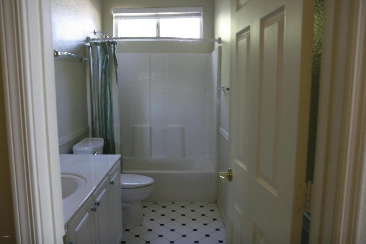 1393 W Hopi Dr - Photo 7 of 10