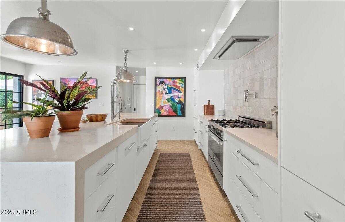 4843 N 72nd Way - Photo 5 of 33