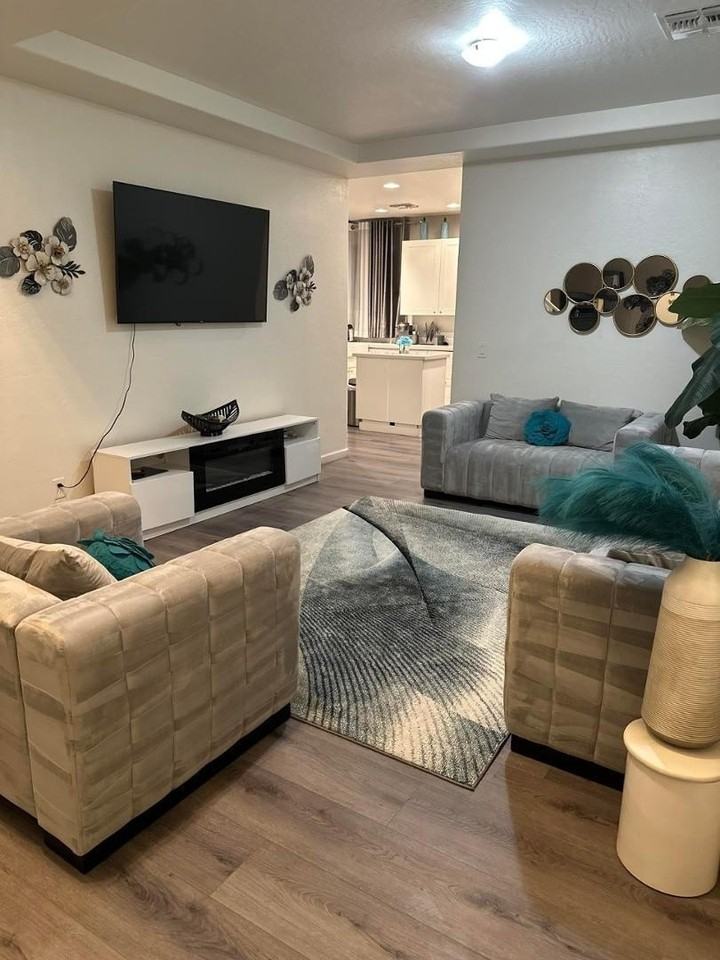 6424 N Florence Ave - Photo 4 of 15